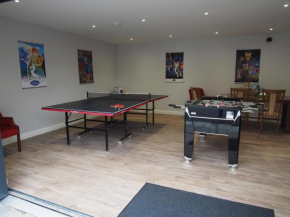 Family and dog friendly stunning barn conversion